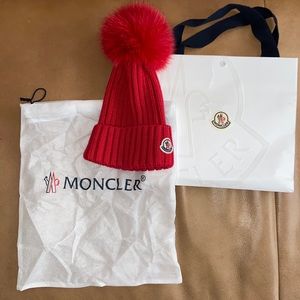 Moncler fur Pom Pom hat